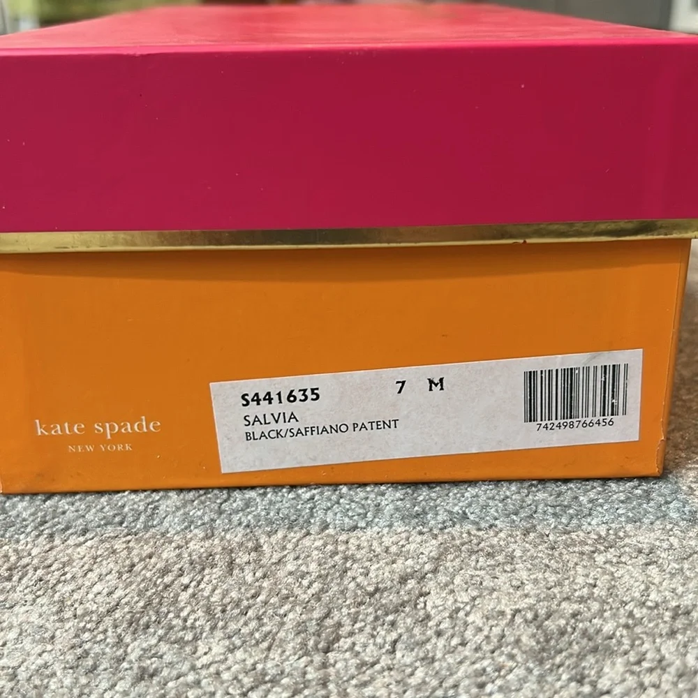 Kate Spade Black Slingback Heels with signature bow & logo. Original box. Size 7 - Picture 2 of 7
